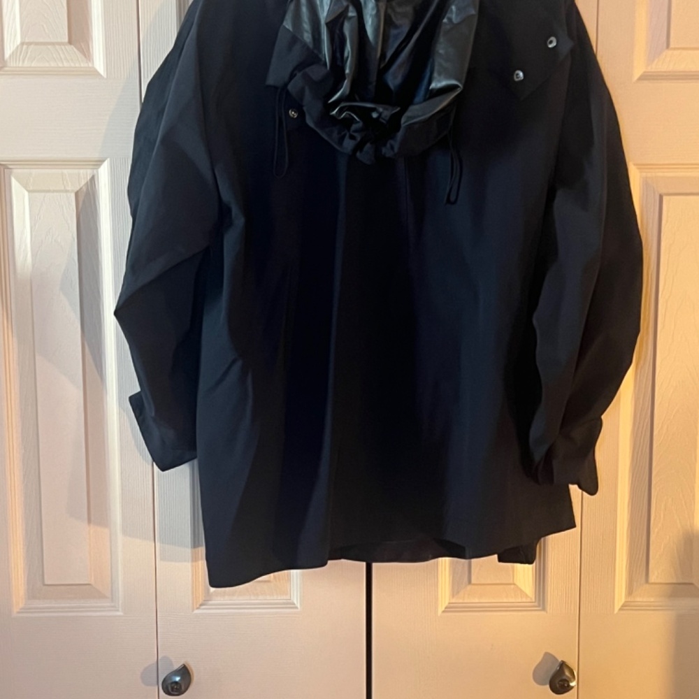 Fabletics Detachable Black Hooded Oversized Giana Jacket, Size Large - Picture 5 of 13